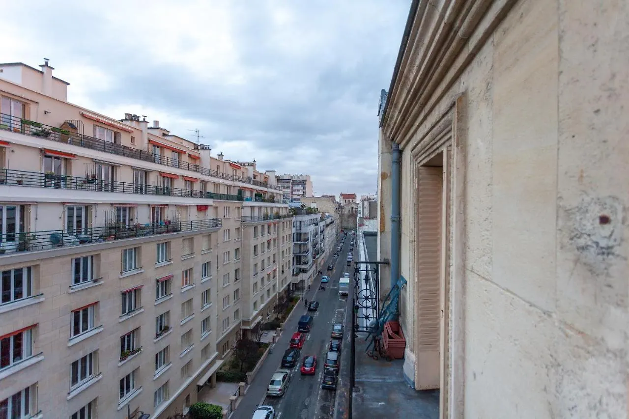 Greeter-Appartement Haussmannien Avec Balcon Párizs